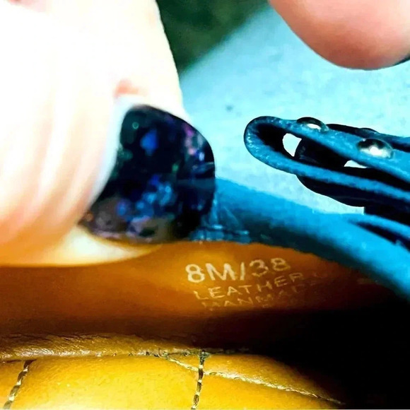 Arturo Chiang Navy Blue Studded Bow Leather Flats - Picture 6 of 7